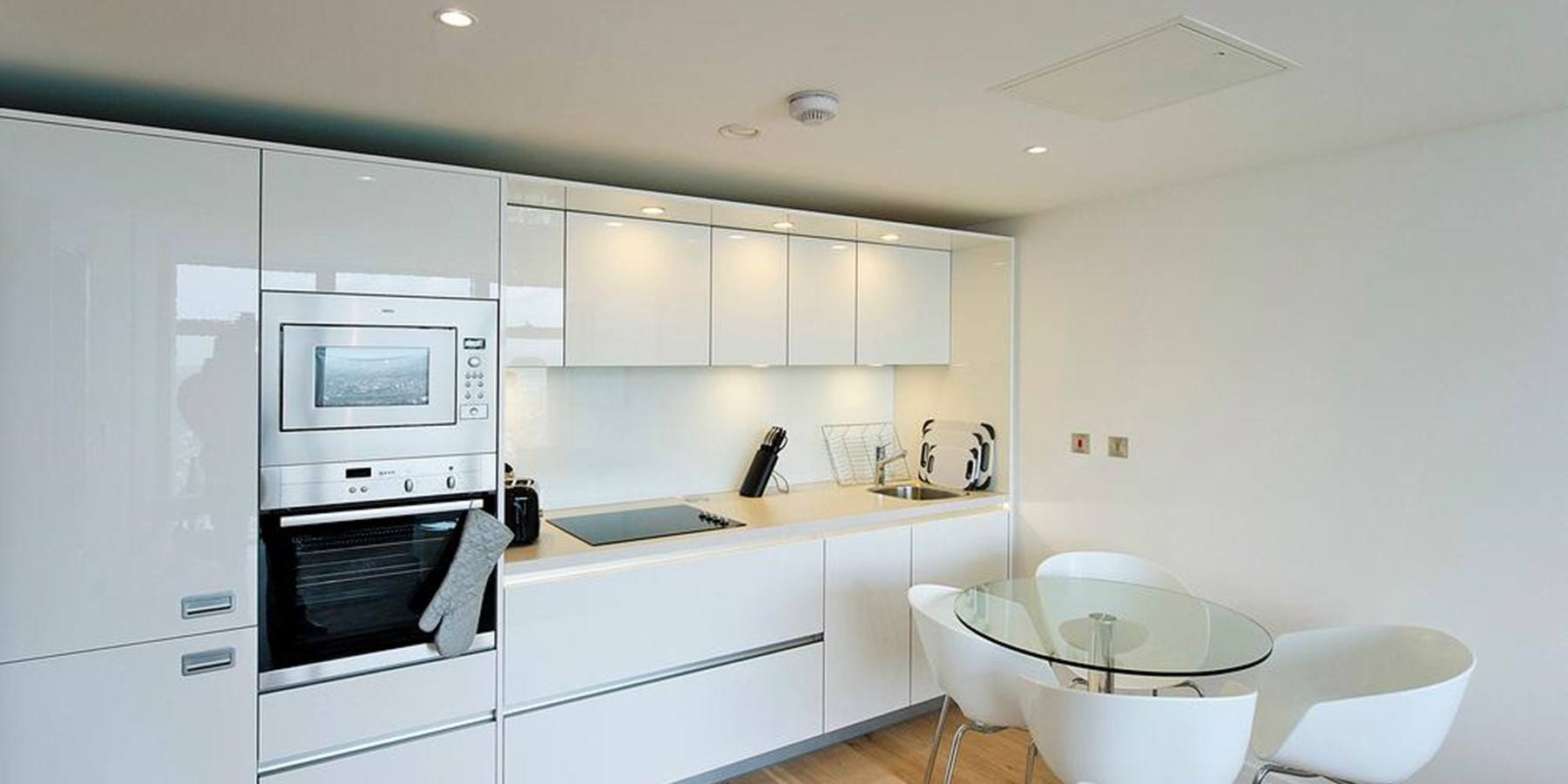 Stratford white kitchen