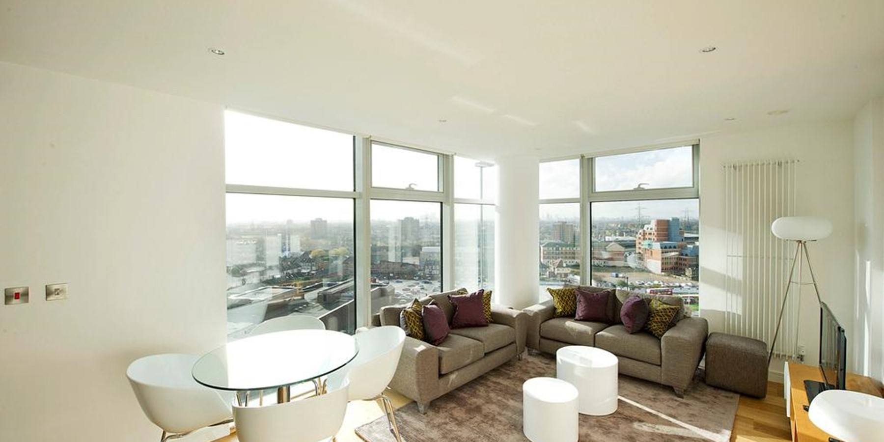 Stratford apartment with windows