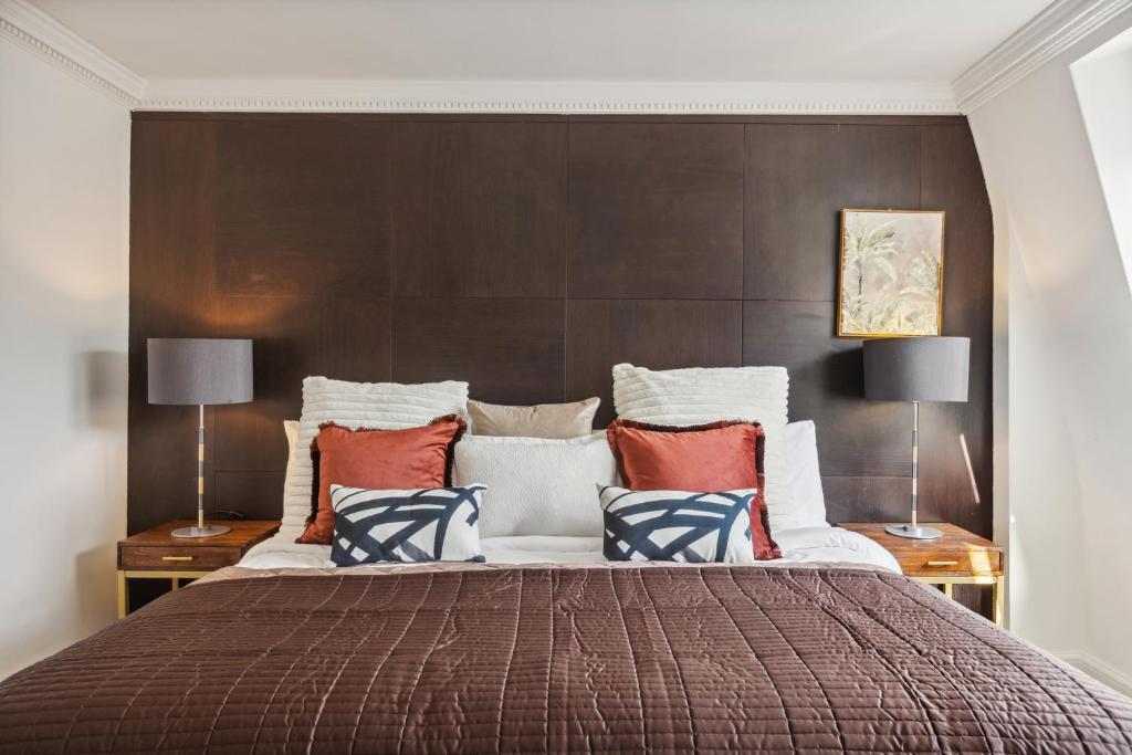 Mayfair House Apartments