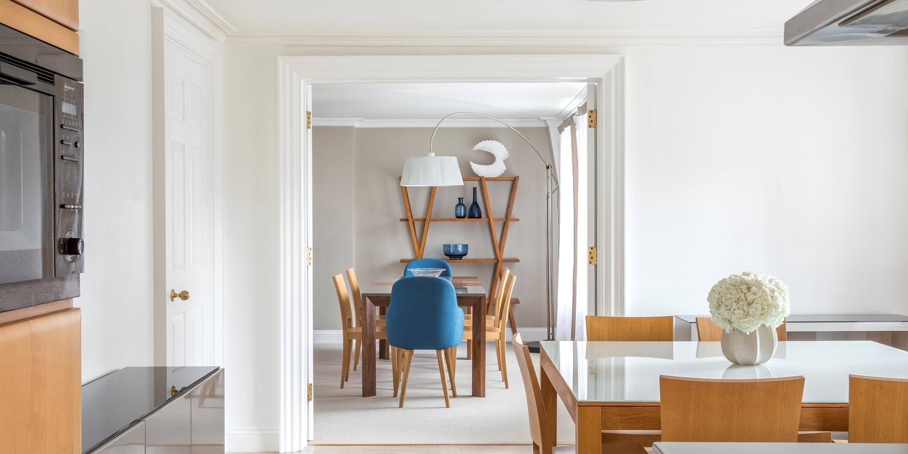 metropolitan skyline apartment