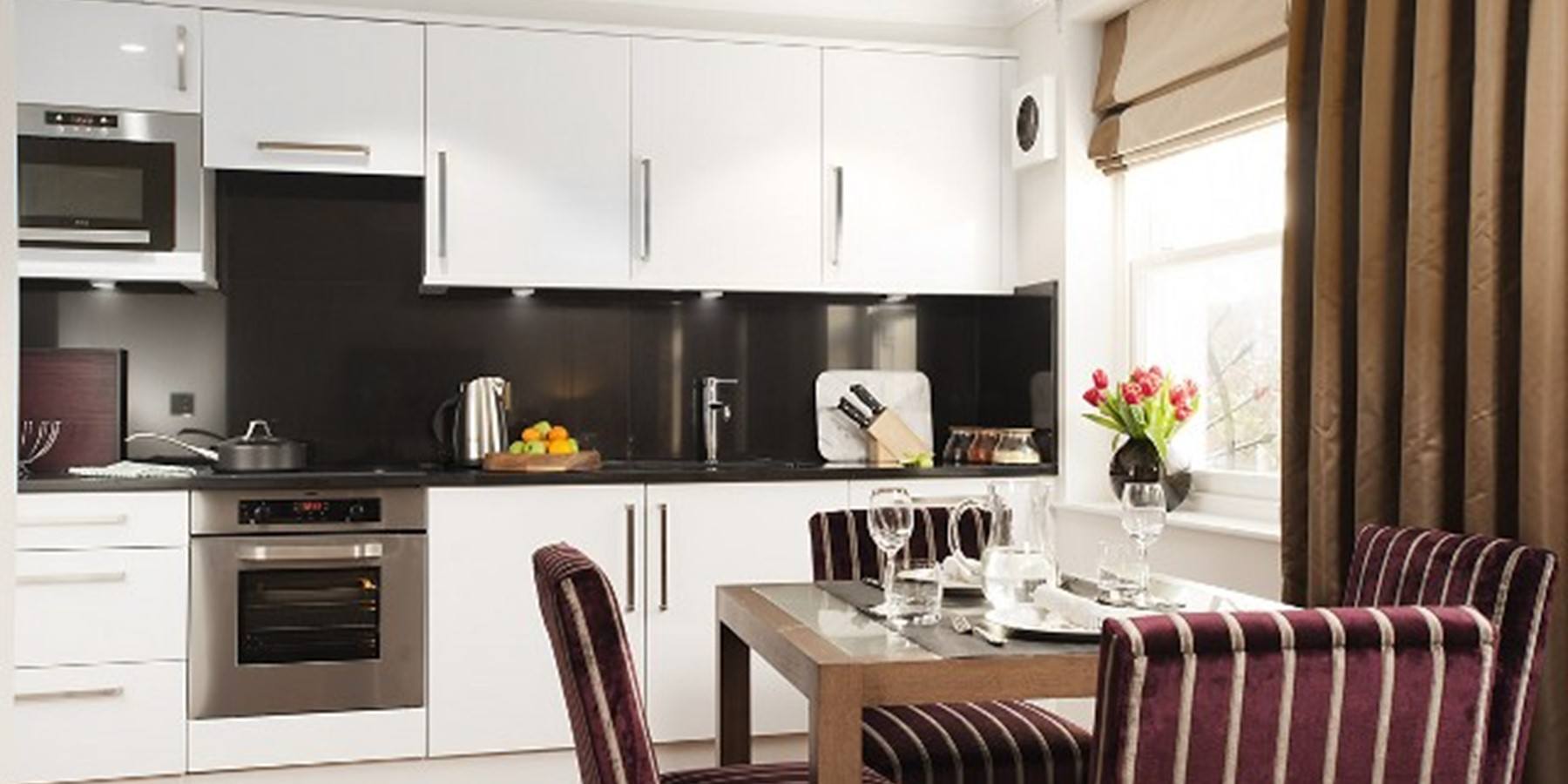 Claverley Court Apartments kitchen