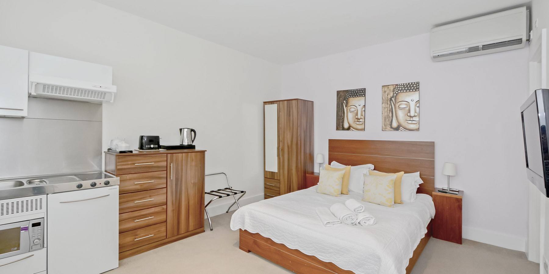 lower belgrave street studio wide view