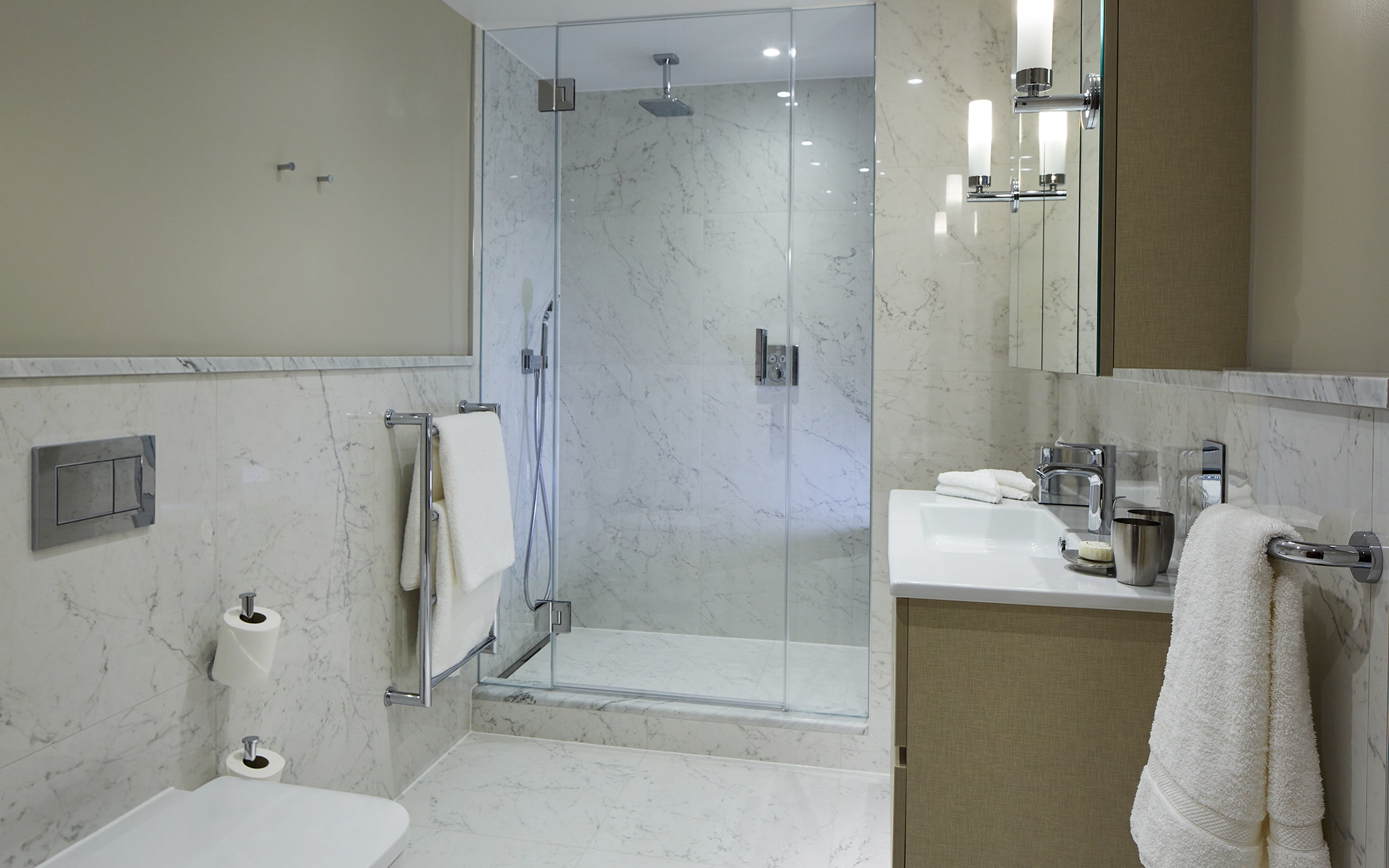 Cheval Gloucester Park Penthouse Bathroom