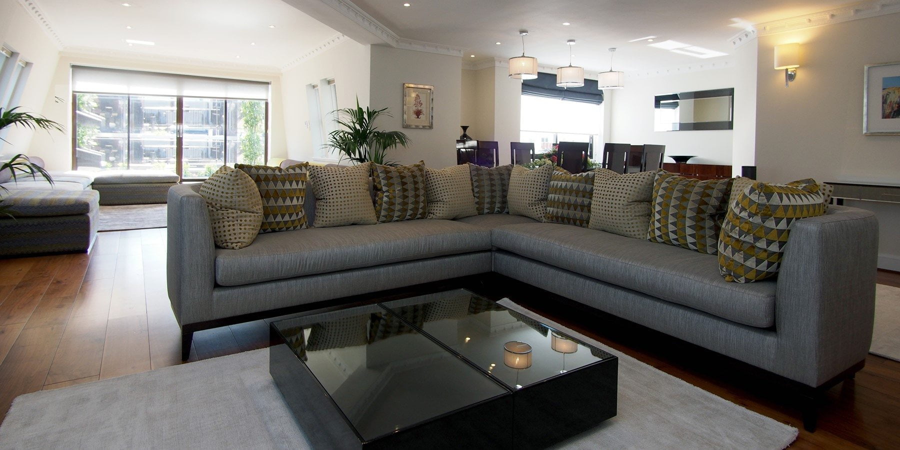 mayfair house lounge