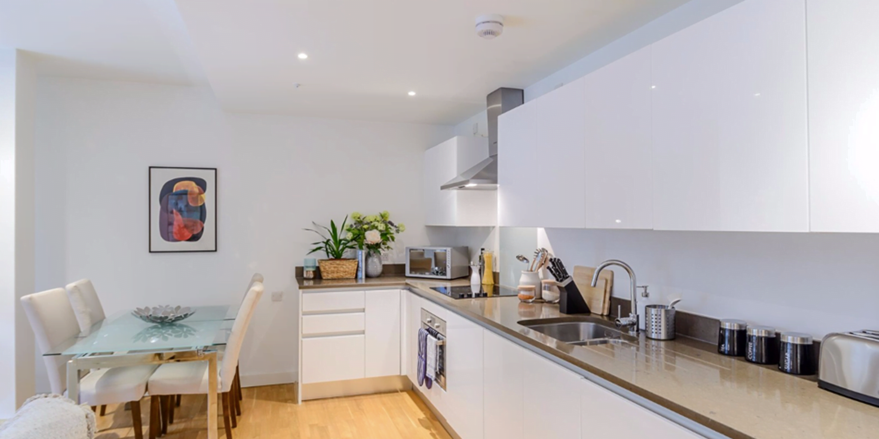 Howick Place Victoria Kitchen