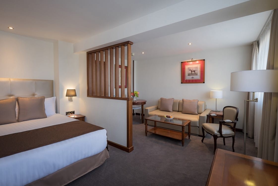 Melia White House studio apartment