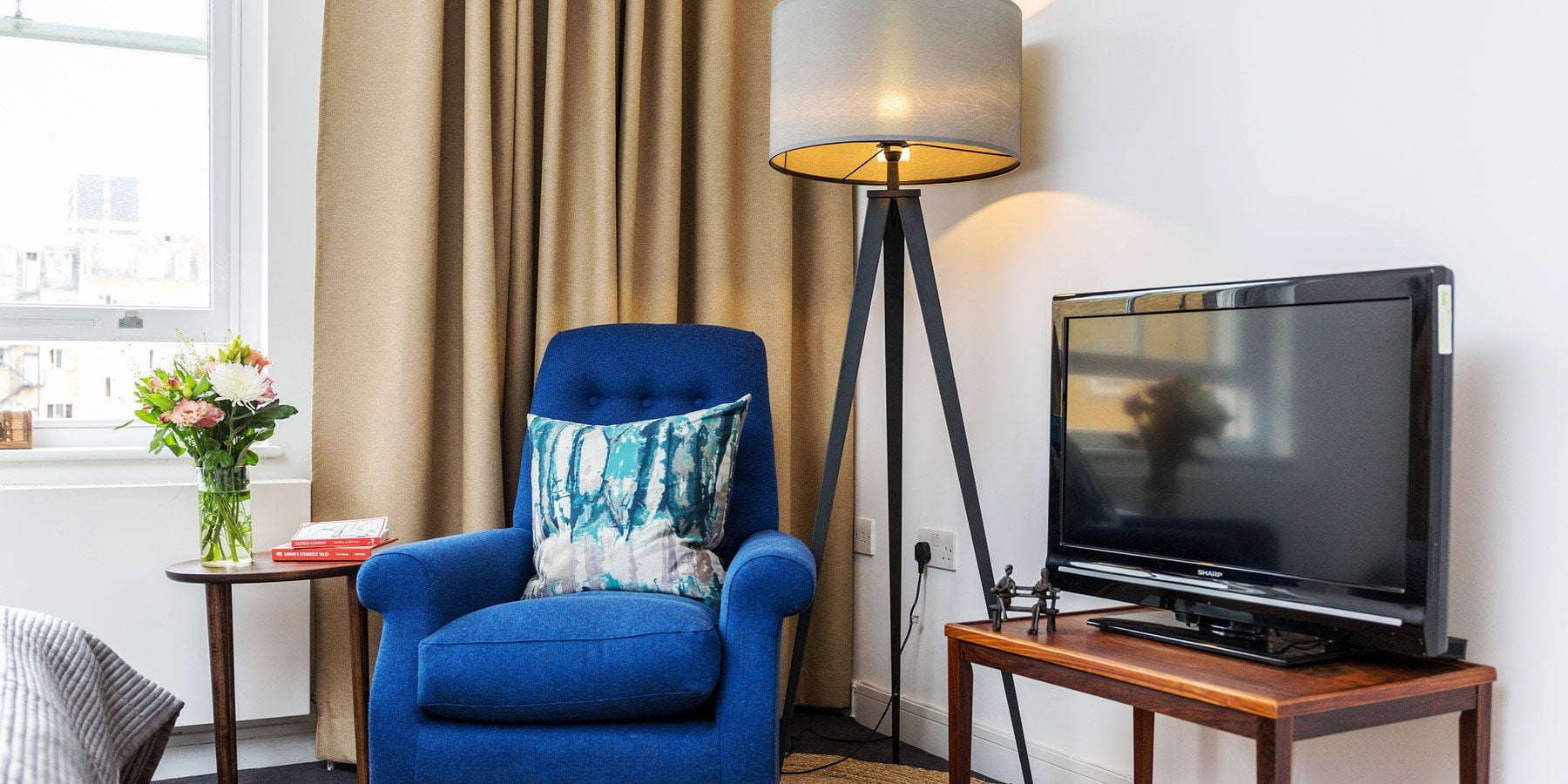 native hyde park lounge