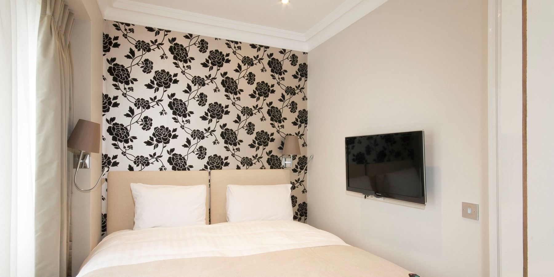 fountain house bedroom