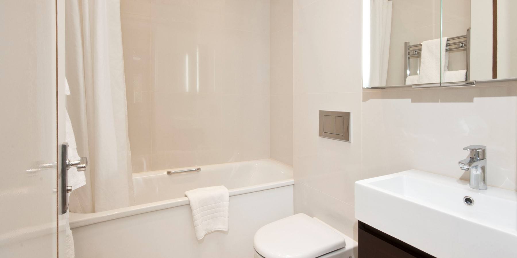 fountain house bathroom