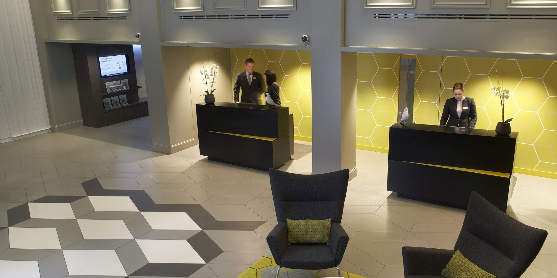 citadines trafalgar square reception