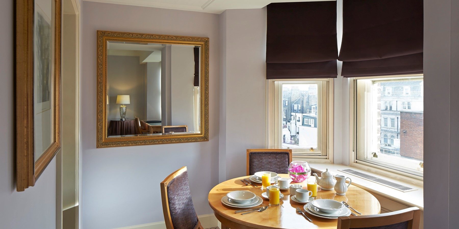 ascott mayfair dining table