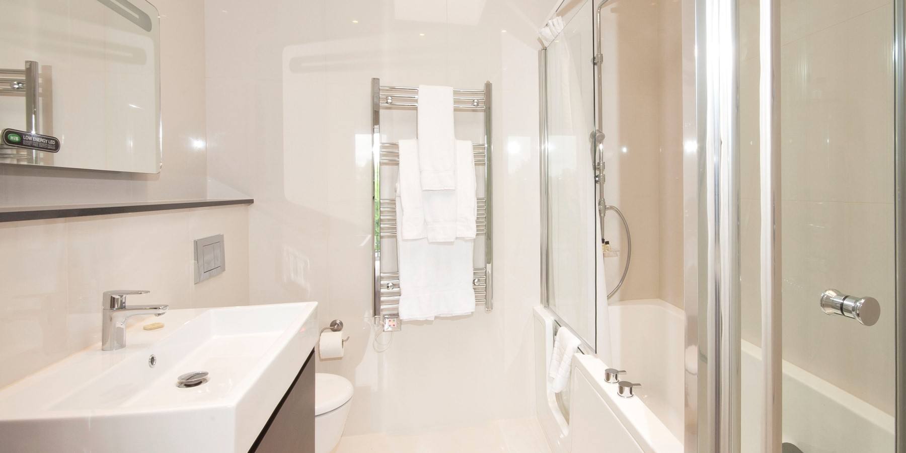 fountain house bathroom