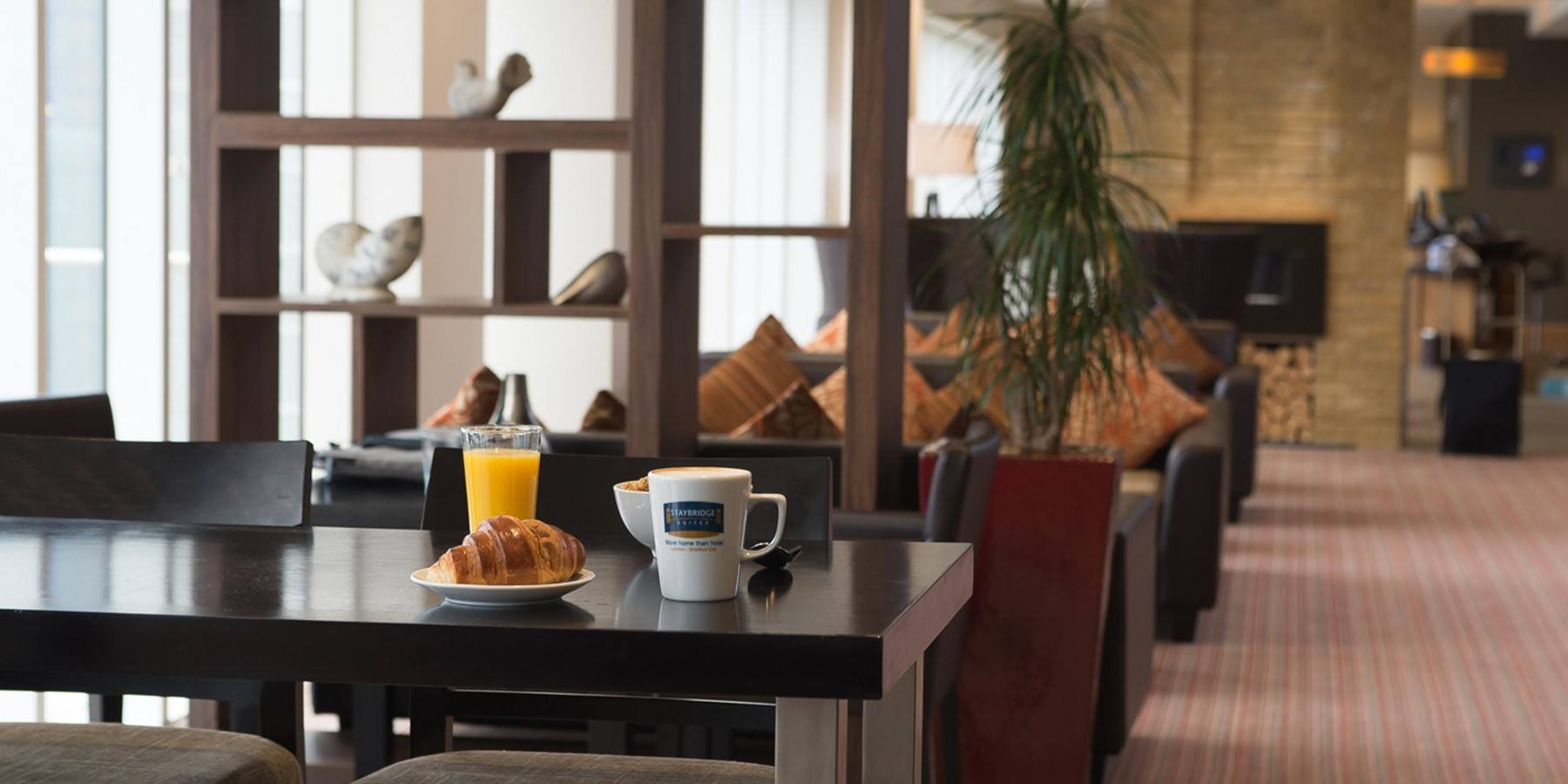 staybridge suites foyer