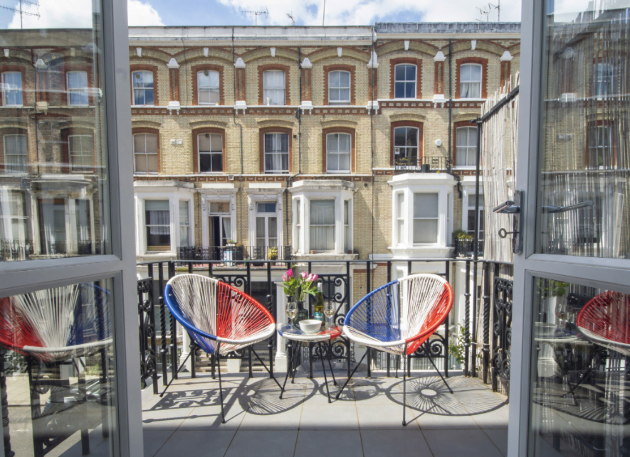 Cheniston Gardens balcony
