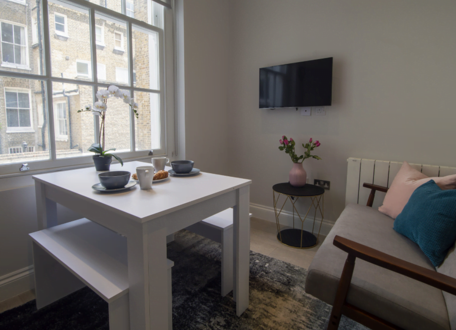 Cheniston Gardens living room