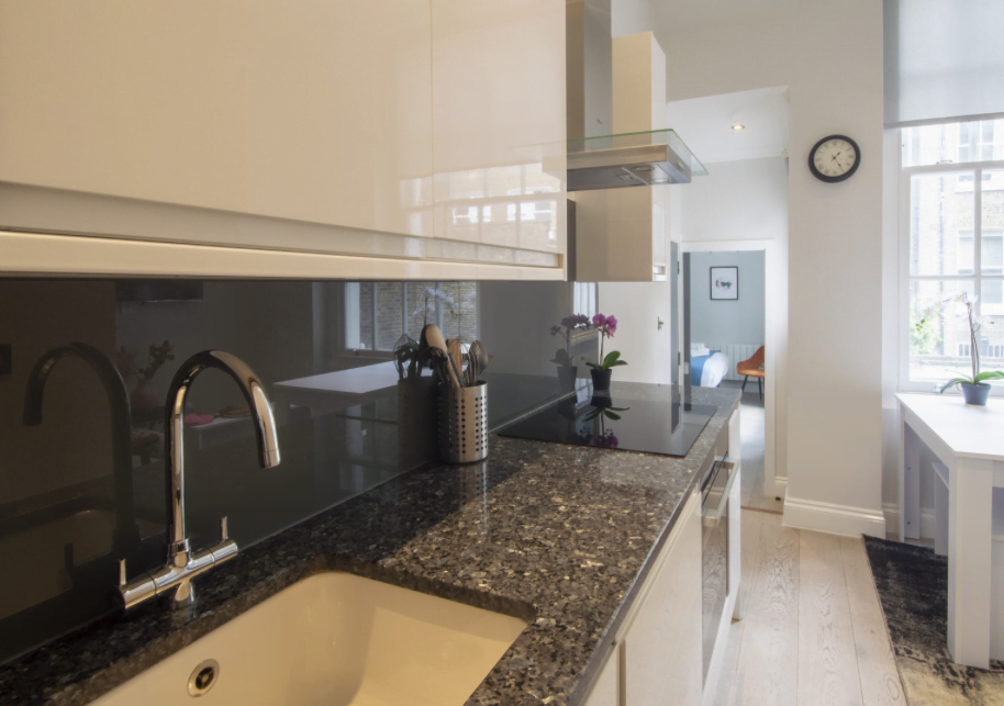 Cheniston Gardens kitchen