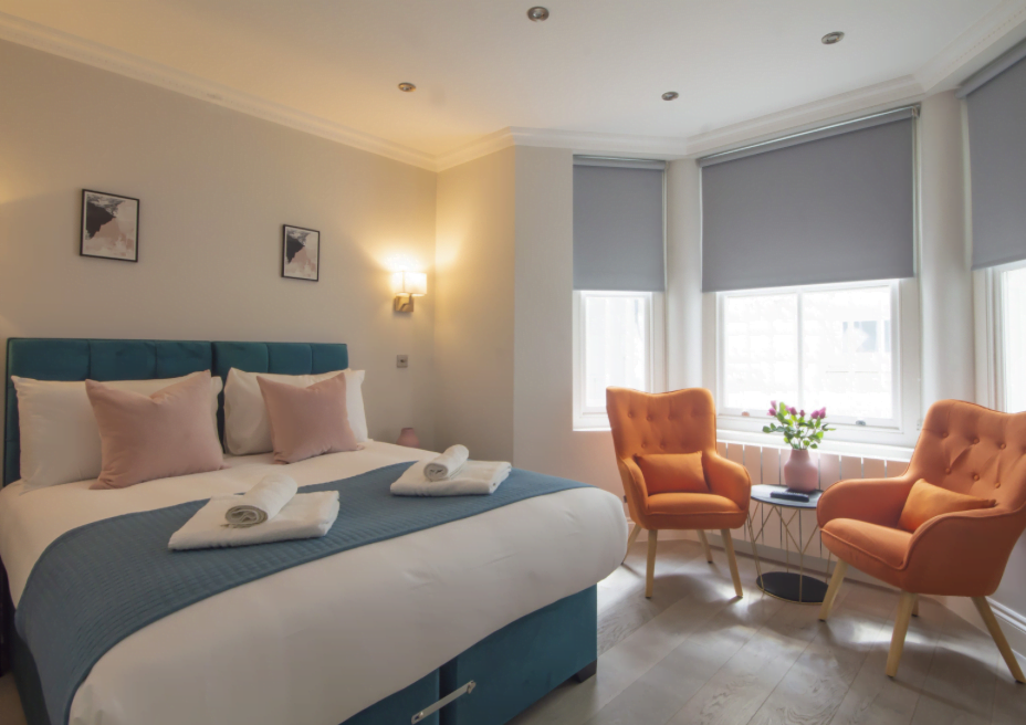 Cheniston Gardens bedroom