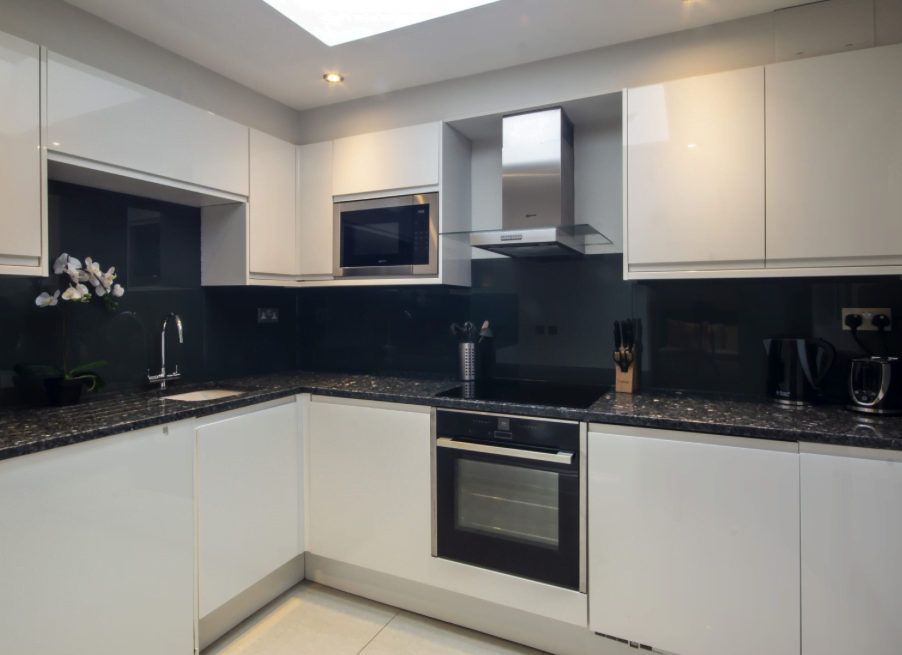 Cheniston Gardens kitchen