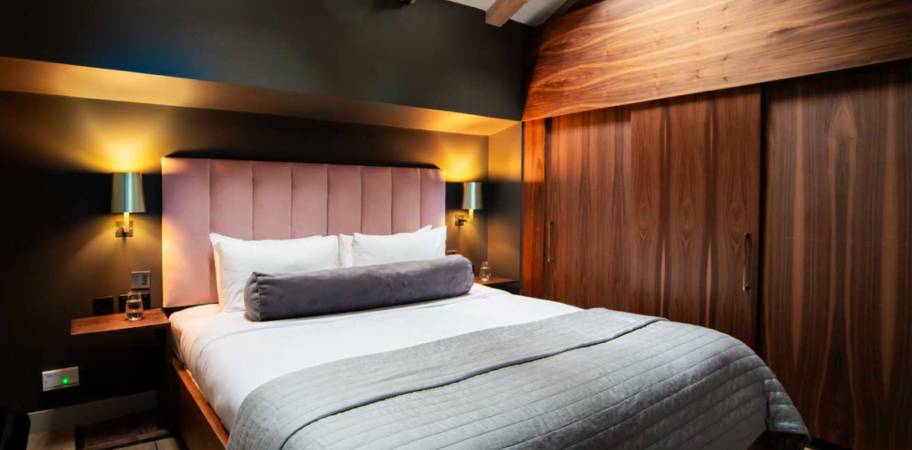 Native Bankside bedroom