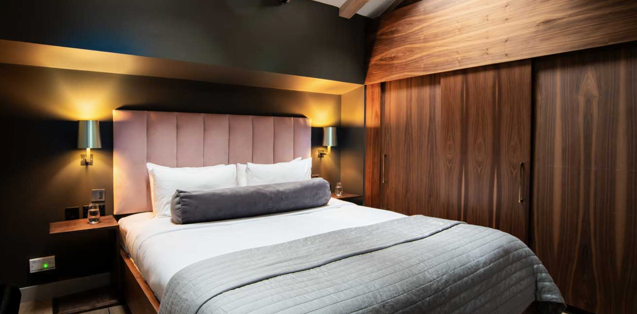 Native Bankside bedroom