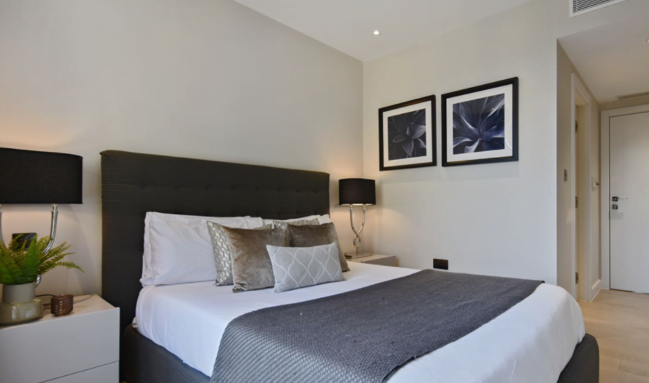 Vauxhall Bridge Road by Q Apartments