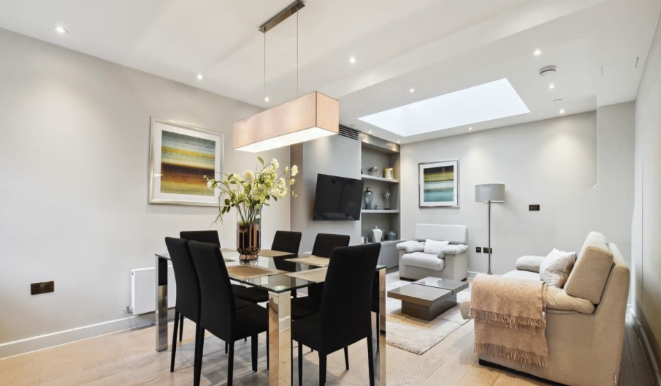 Buckingham Palace Residences by Q Apartments Lounge Diner