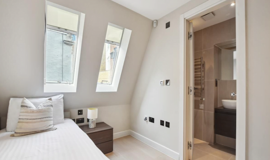 Buckingham Palace Residences by Q Apartments Single Bed