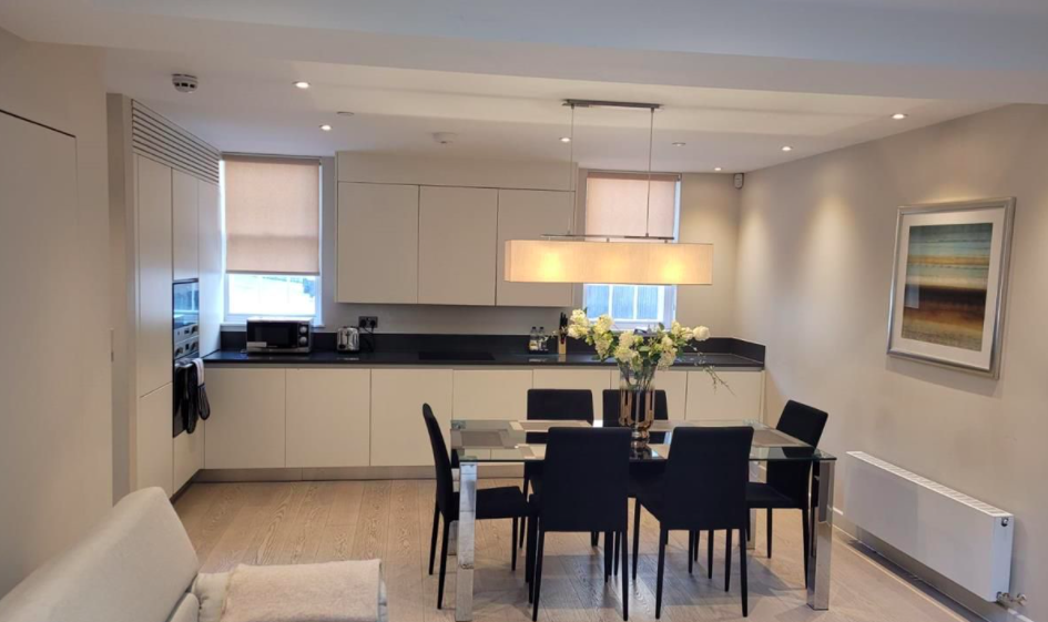 Buckingham Palace Residences by Q Apartments Open Plan Kitchen Diner