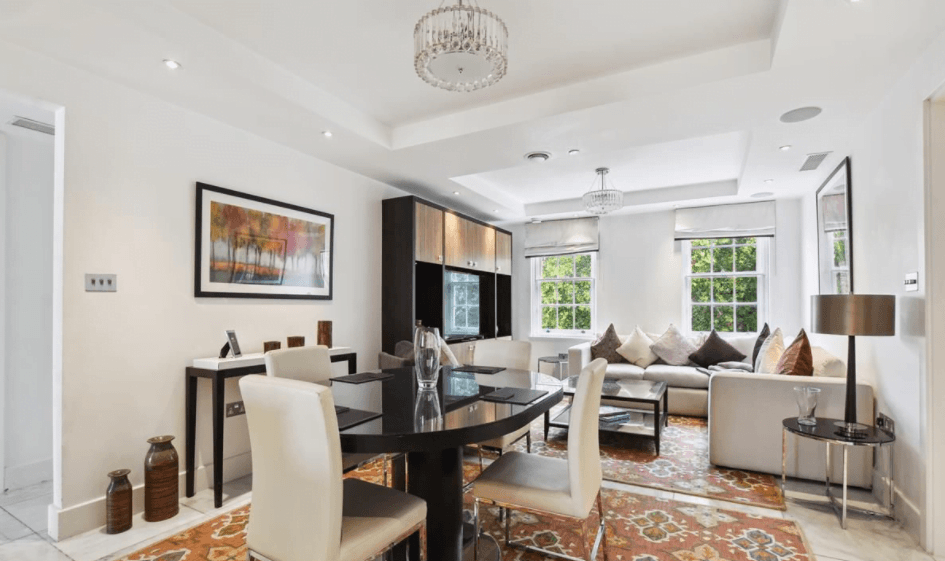 Buckingham Palace Residences by Q Apartments Cosy Lounge
