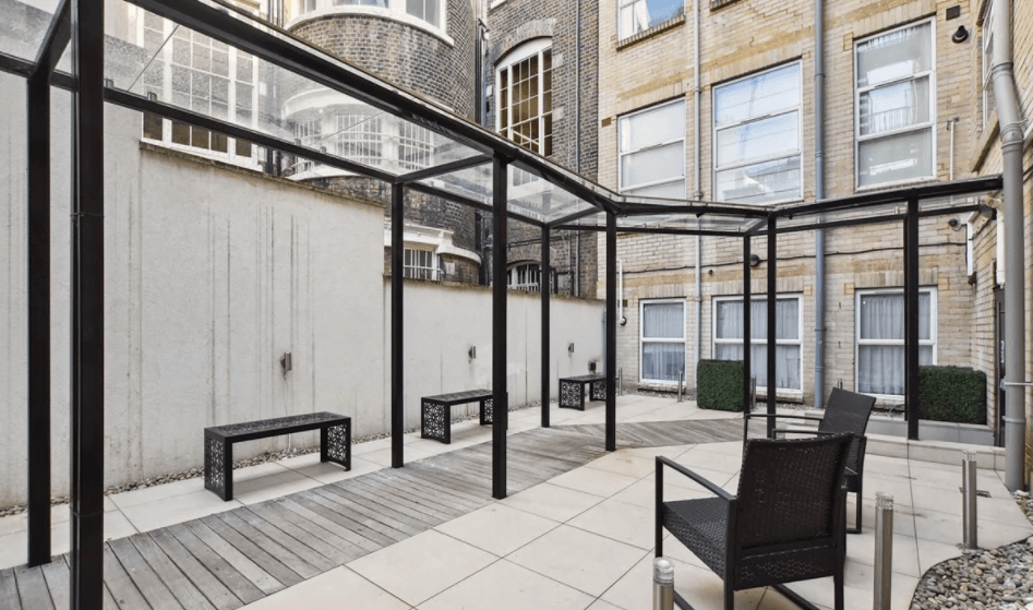 Buckingham Palace Residences by Q Apartments Terrace