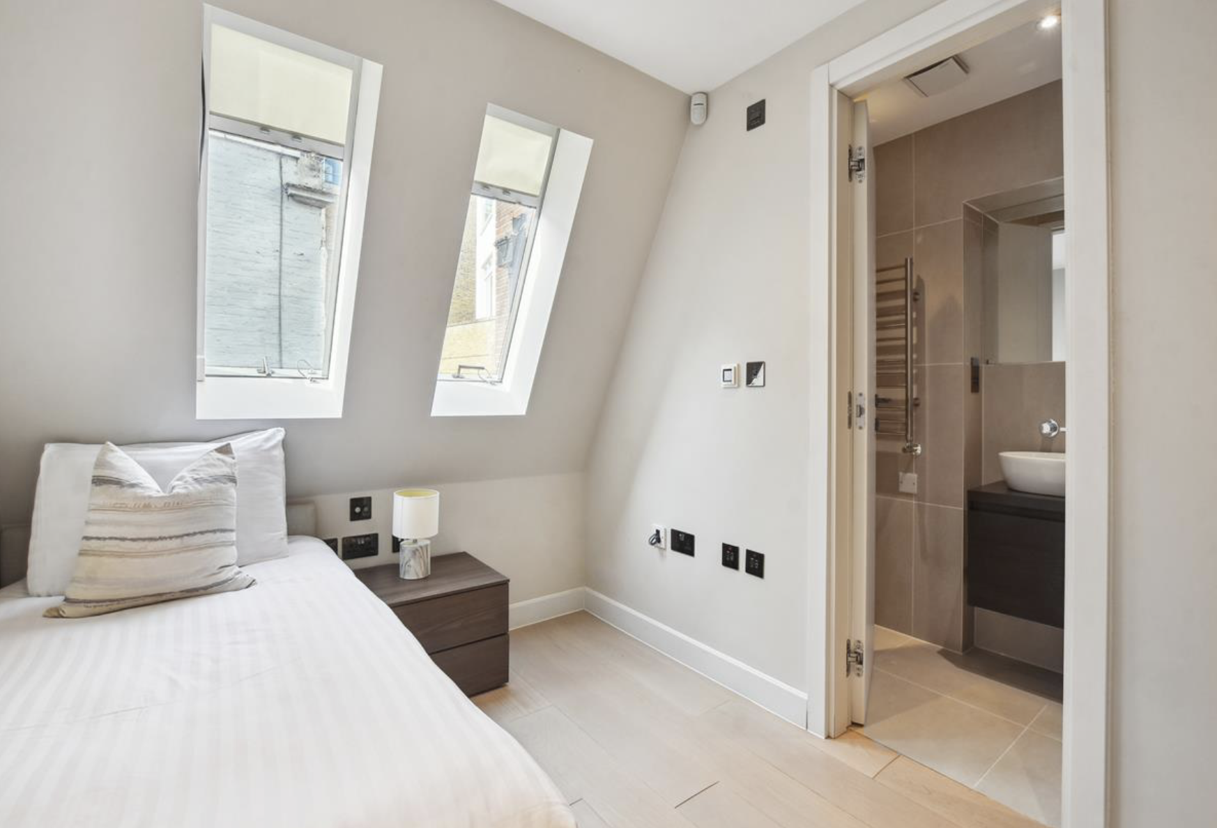 Buckingham Palace Residences by Aeria