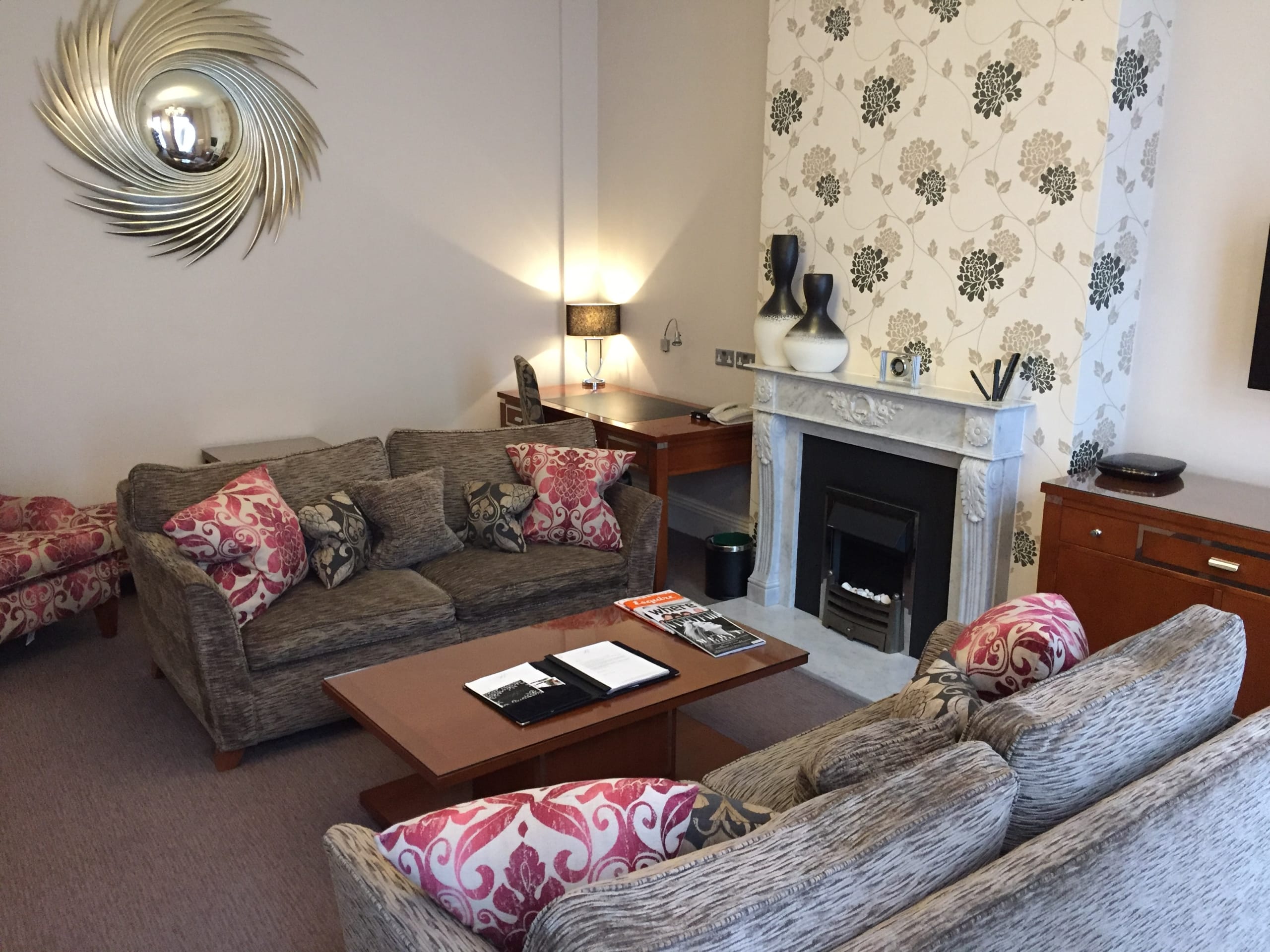 Beaufort House Four bedroom superior apartment Lounge