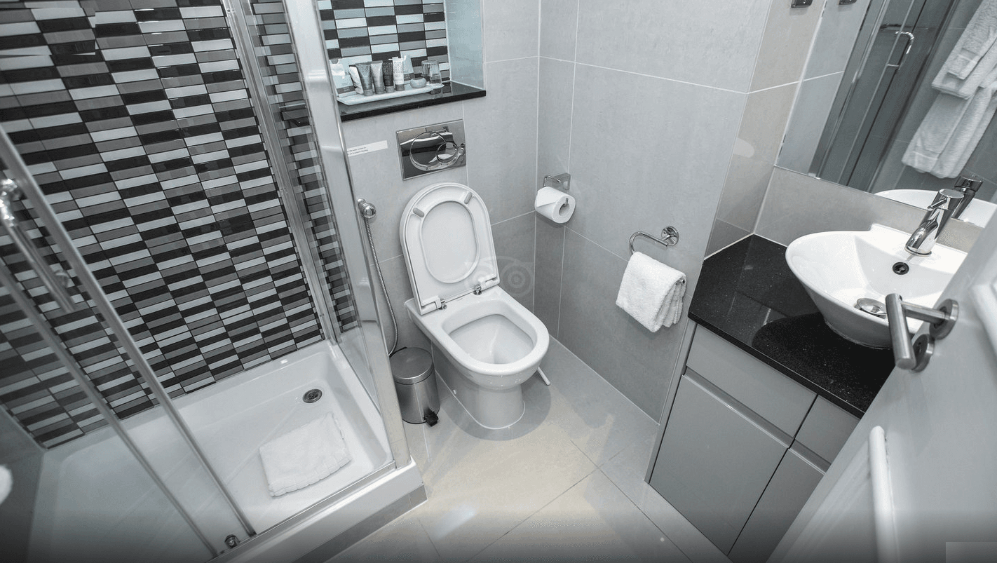 Beaufort House Three Bedroom Superior Apartment Bathroom