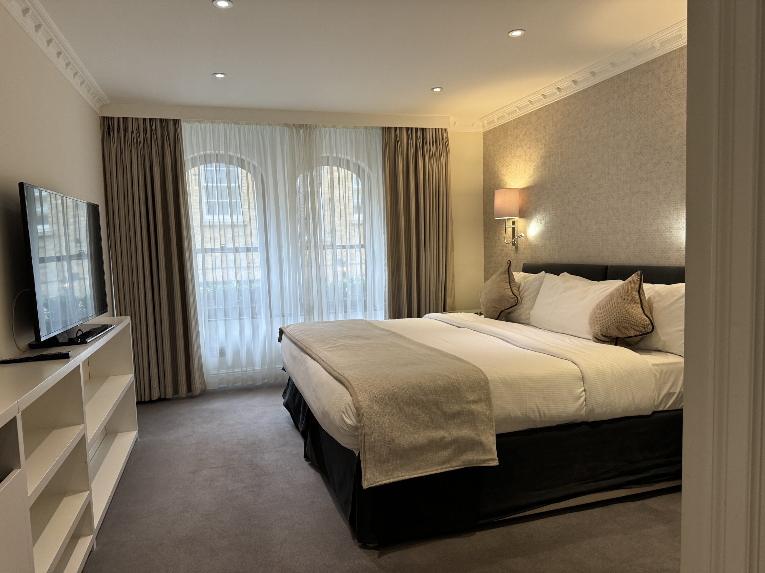 Mayfair House Apartments Bedroom with TV