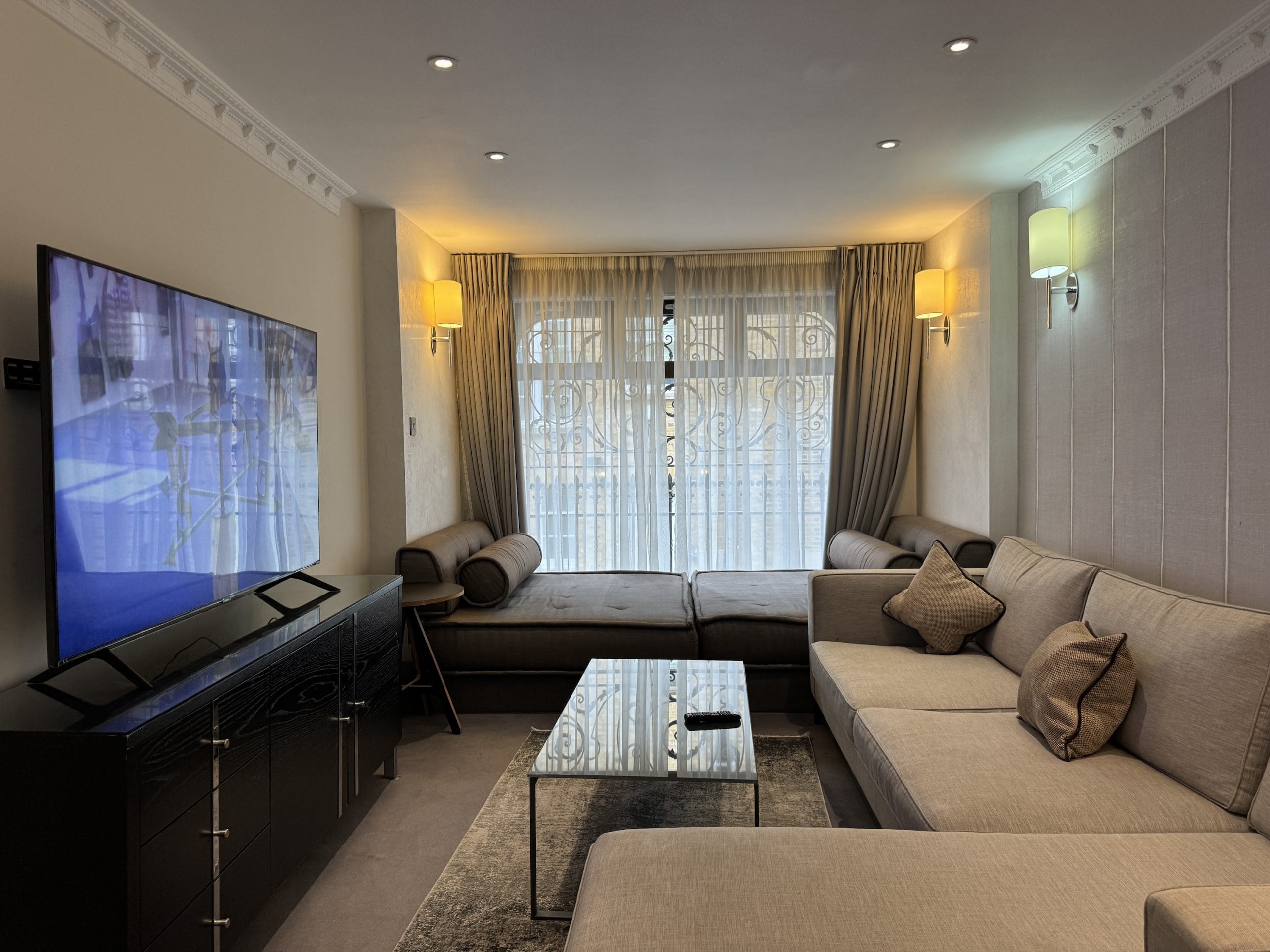 Mayfair House Apartments Living Room TV Room