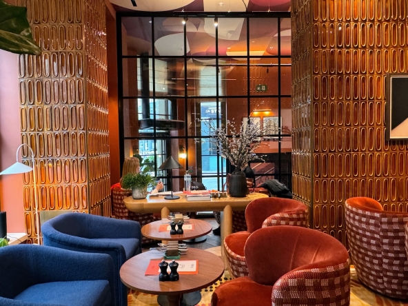 Wilde Liverpool Street bar cafe