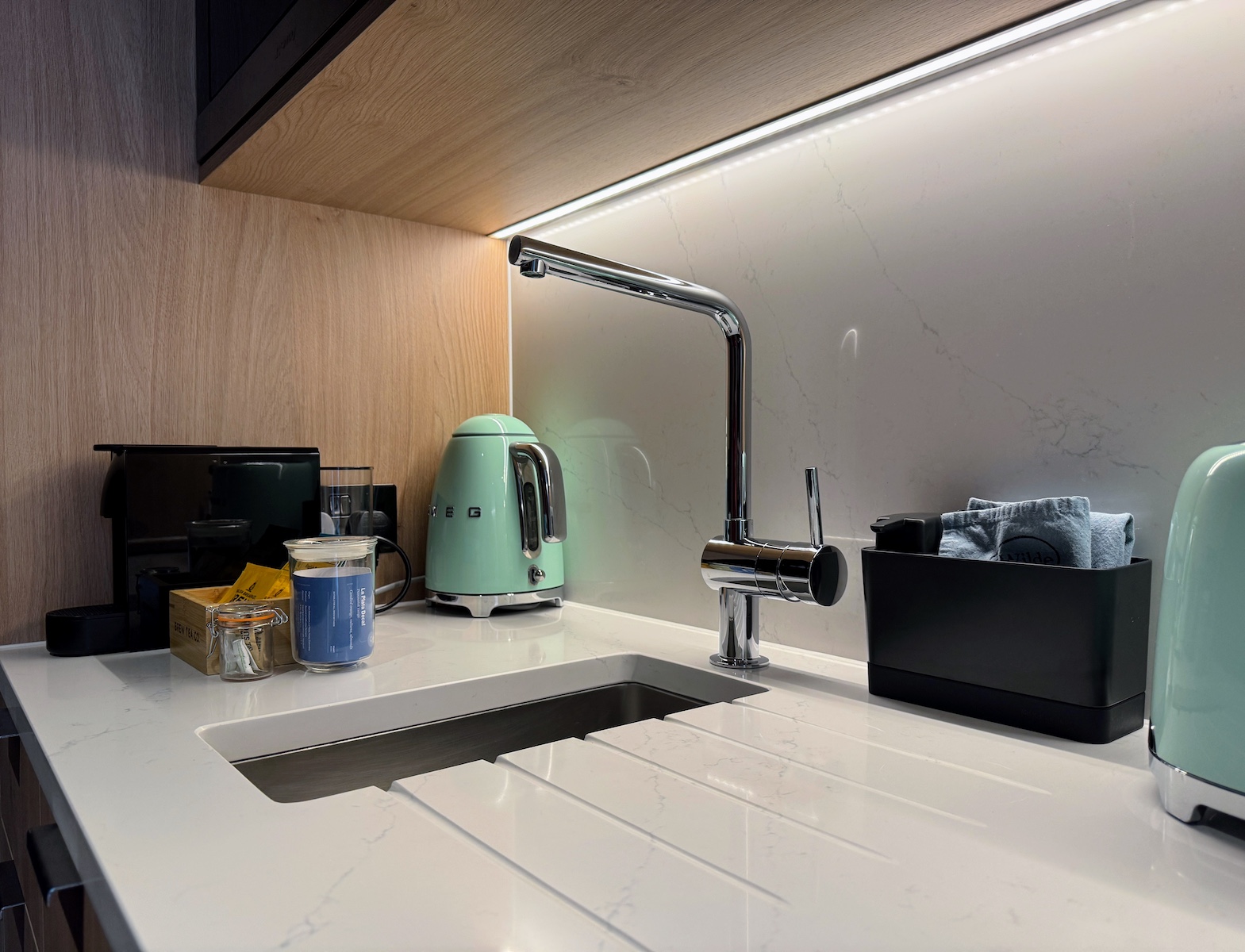 Wilde Liverpool Street kitchenette