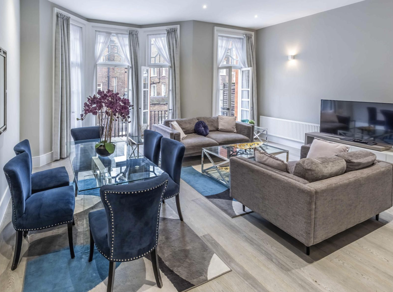 Green Street by Aeria Apartments lounge diner