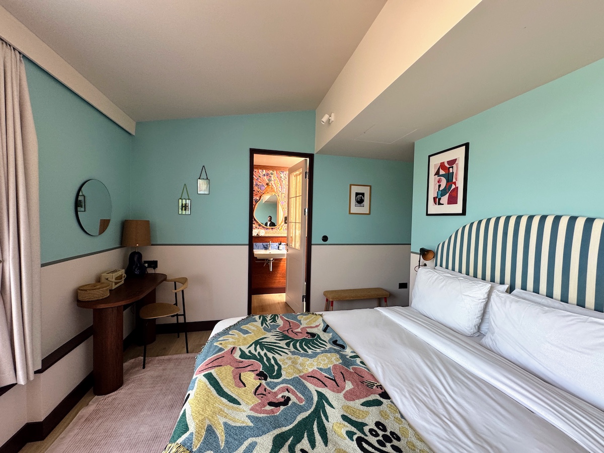 room2 Chiswick London