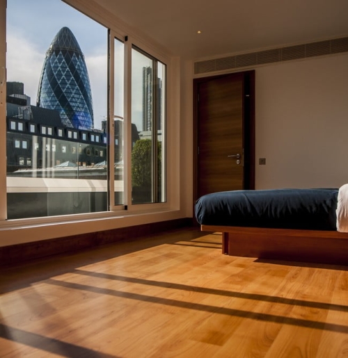 Tower-Hill-Premium-Studio-Bedroom-2